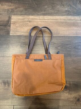 Bellroy “Tokyo Tote compact” in bronze